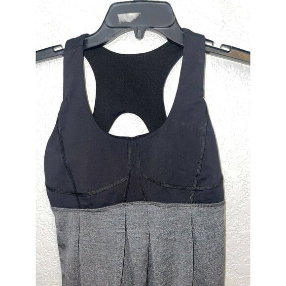 𝅺LULULEMON Tank Top Drawstring Waist Built in Bra Size 4 EUC Black/Gray (N) - Picture 4 of 6